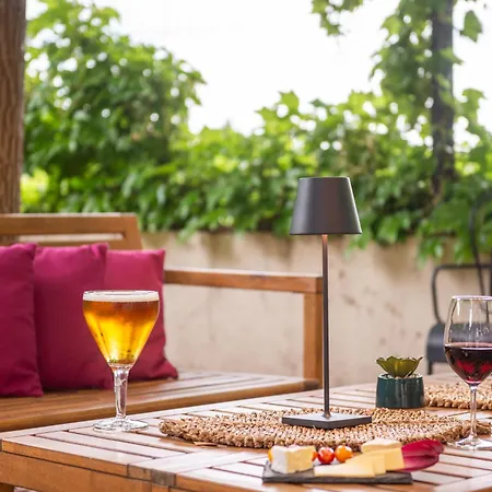 Szálloda Kyriad Lyon Givors