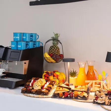 Kyriad Lyon Szálloda Givors