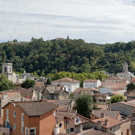 Kyriad Lyon 3* Givors