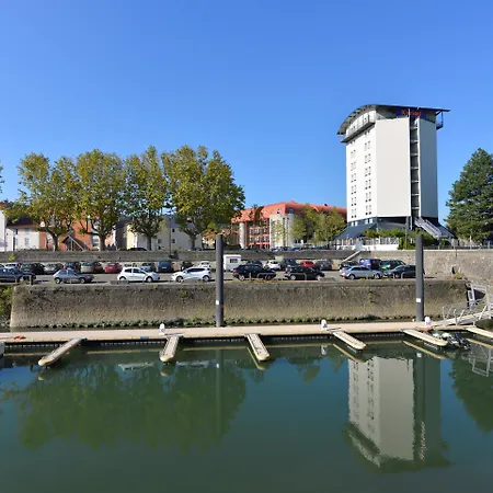 Kyriad Lyon 3* Givors